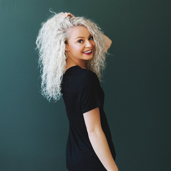 Black V-neck Tee - Picture 3 of 3